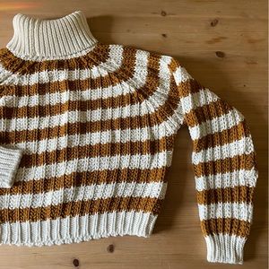 🍂 Stripped Knit Turtleneck Sweater 🍂